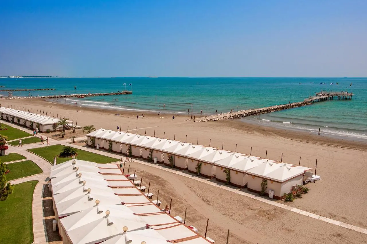 Hotel Excelsior Venice Lido di Venezia 5*,