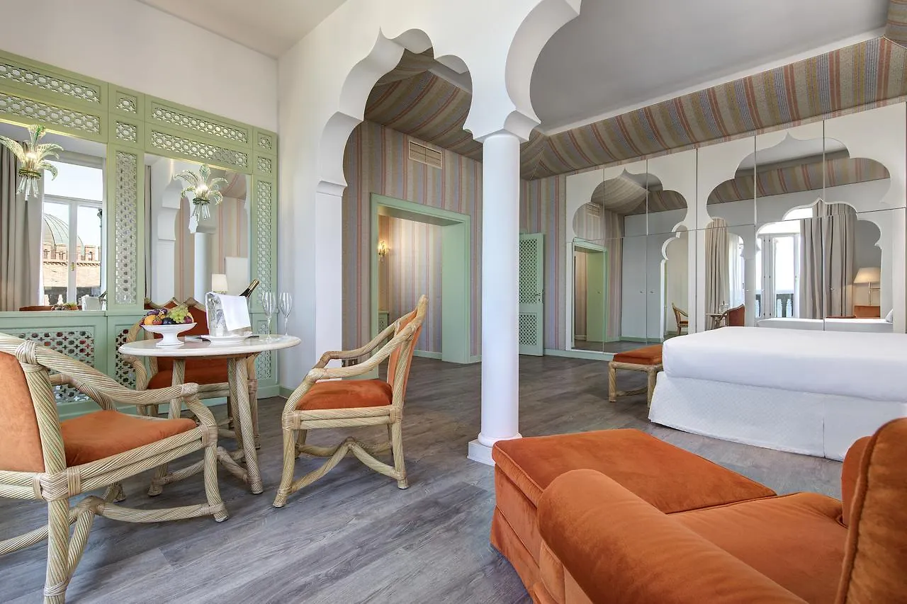 Hotel Excelsior Venice Venedigs Lido 5*,  Italien